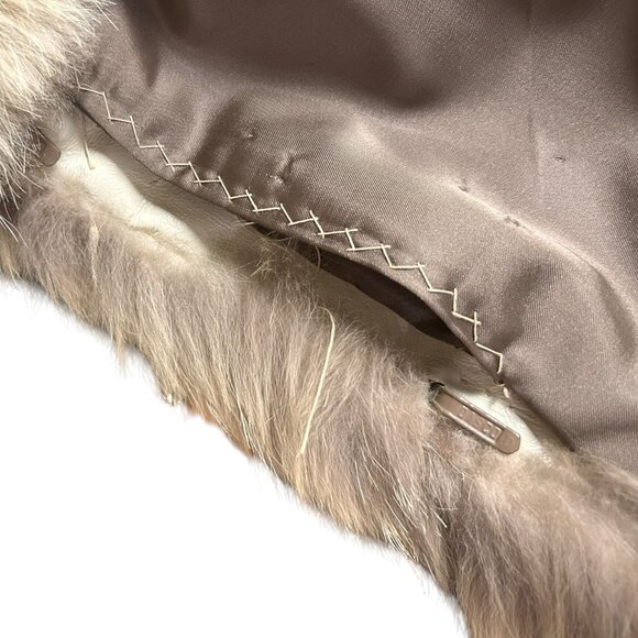 Vintage Fur Coat - Coyote - Picture 8 of 9